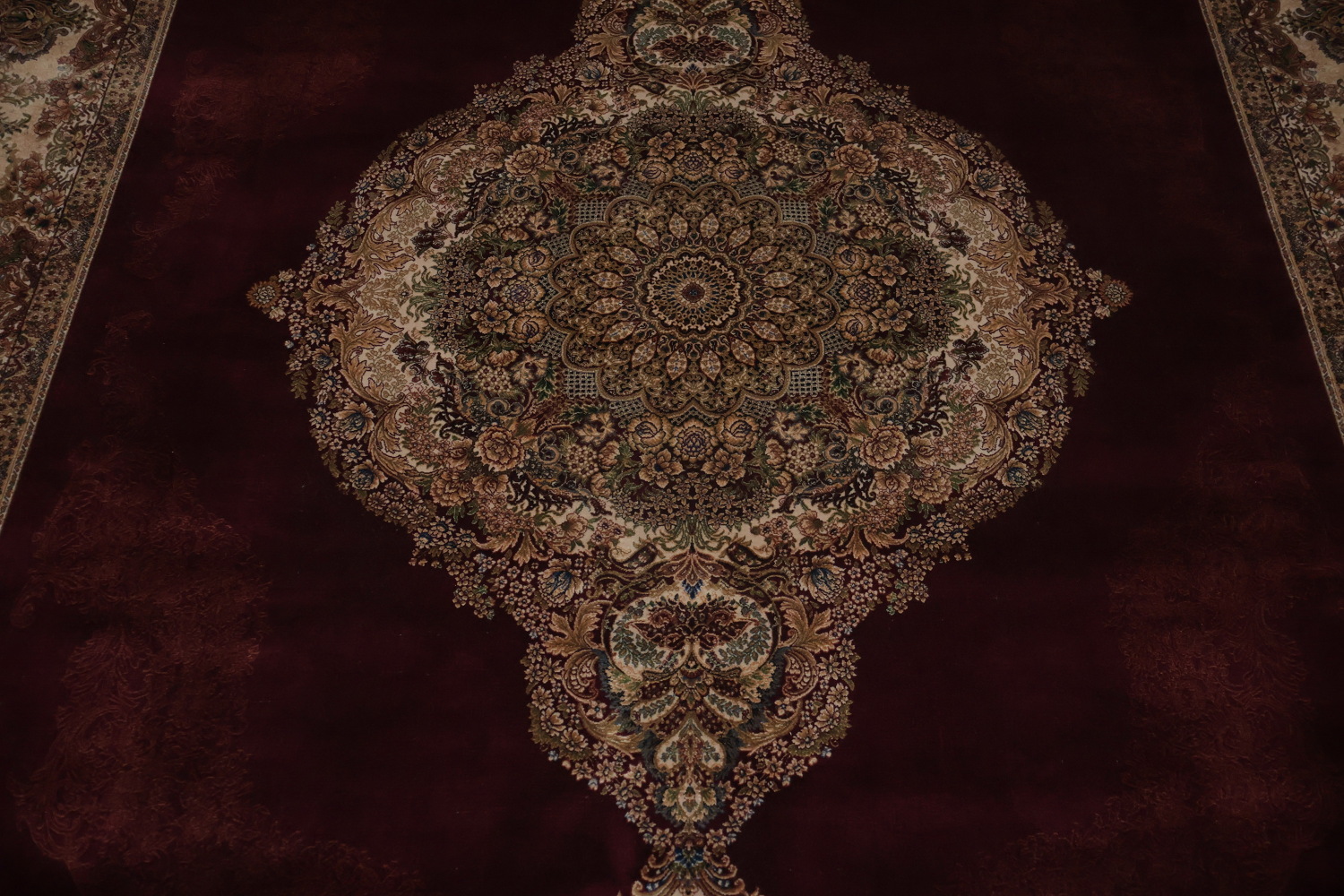 Stunning Traditional Qum Area Rug 6x10 with Intricate Burgundy Motif