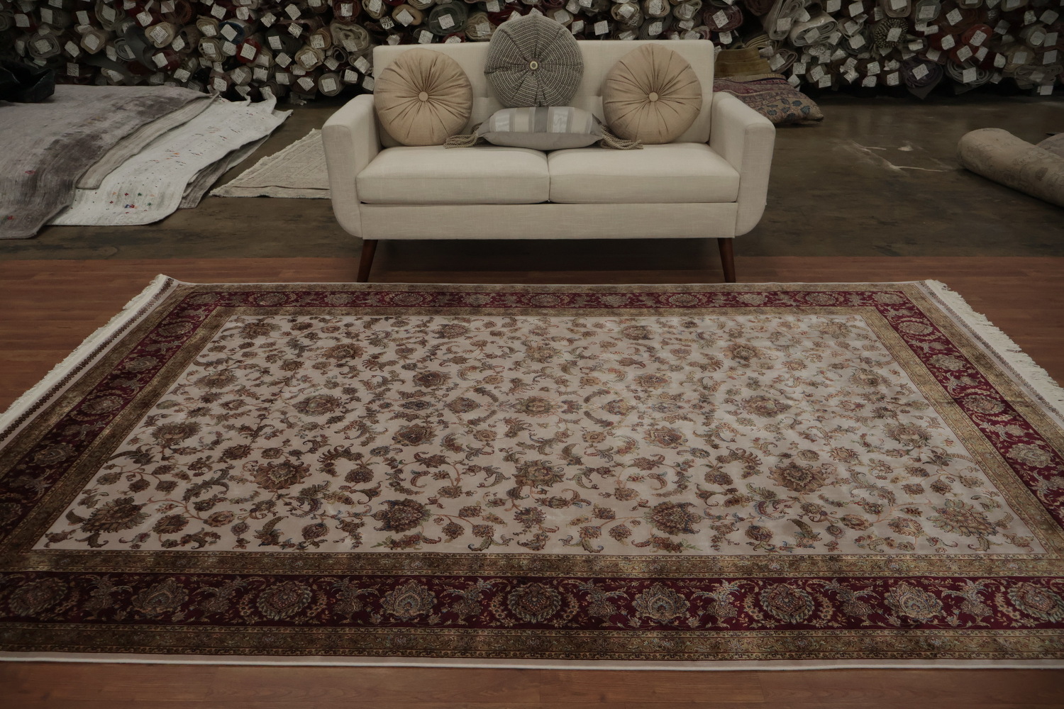 Timeless Beauty Floral Patterned Qum Area Rug 6x10