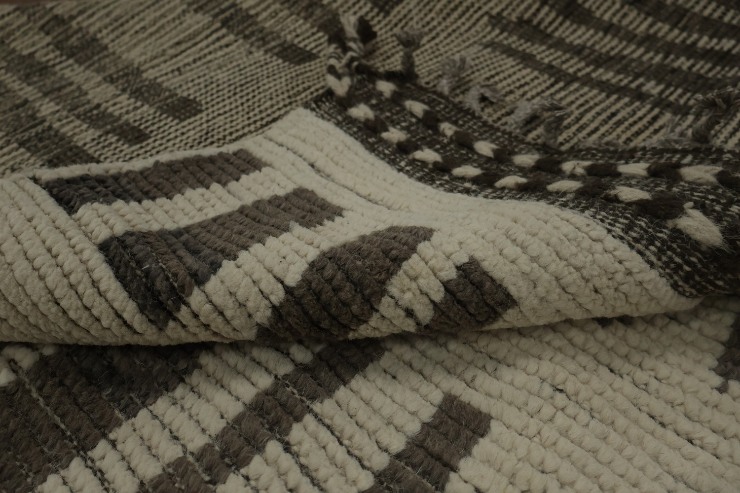 Handmade Wool Moroccan Oriental Large Rug 12x19