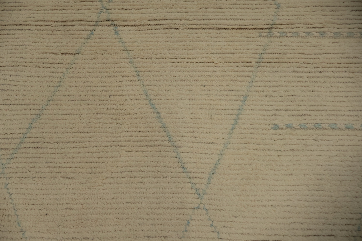 Minimalist Moroccan Area Rug 9x12 with Subtle Geometric Patterns