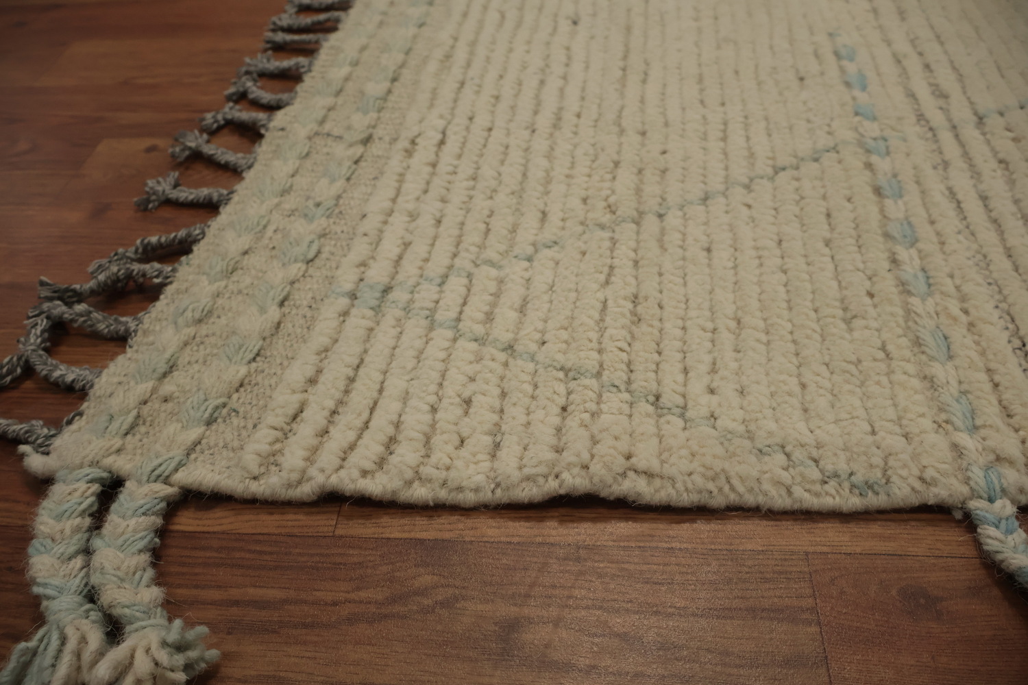 Minimalist Moroccan Area Rug 9x12 with Subtle Geometric Patterns