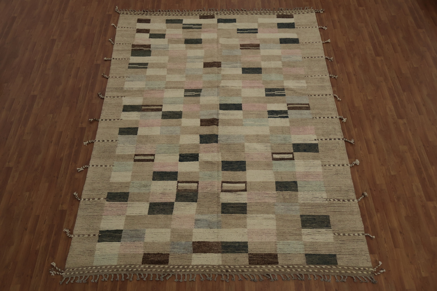 Artfully Crafted Moroccan Area Rug 9x12 Enhances Room Ambience