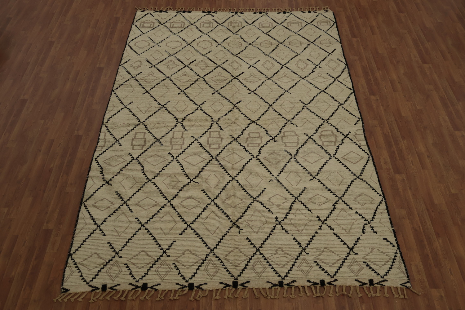 Geometric Elegance Handmade Wool Moroccan Area Rug 8x12