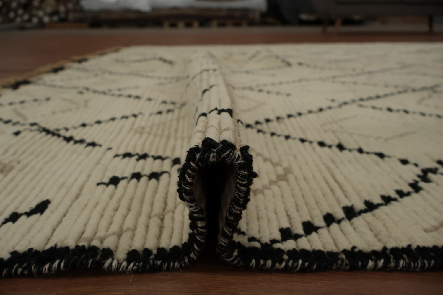 Geometric Elegance Handmade Wool Moroccan Area Rug 8x12