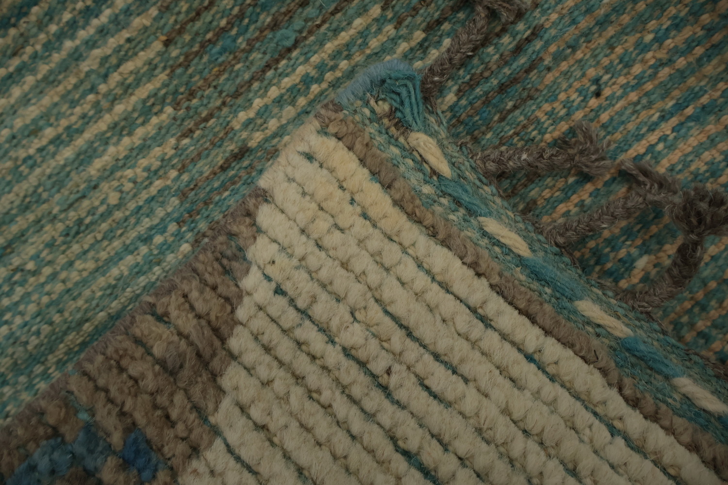 Gorgeous Handcrafted Moroccan Area Rug 7x10 with Abstract Design