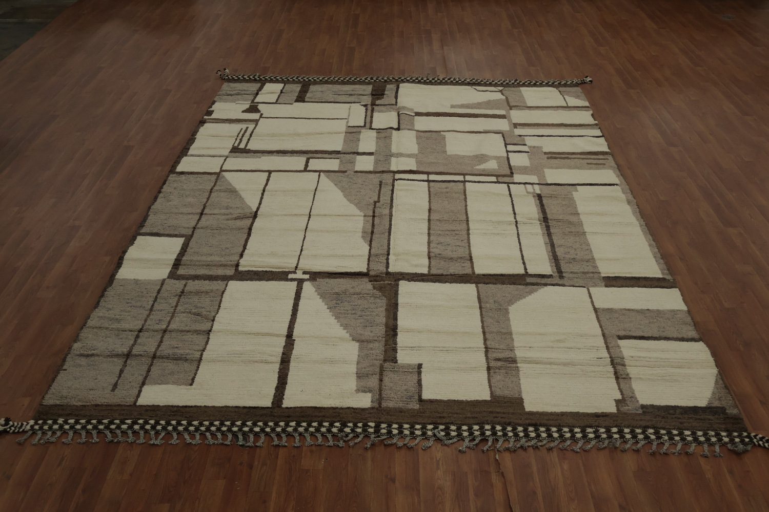 Geometric Moroccan Area Rug 9x12 with Neutral Tones for Modern Spaces