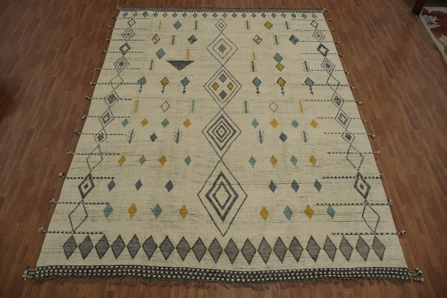 Stylish Geometric Moroccan Large Rug 12x16 for Elegant Decor