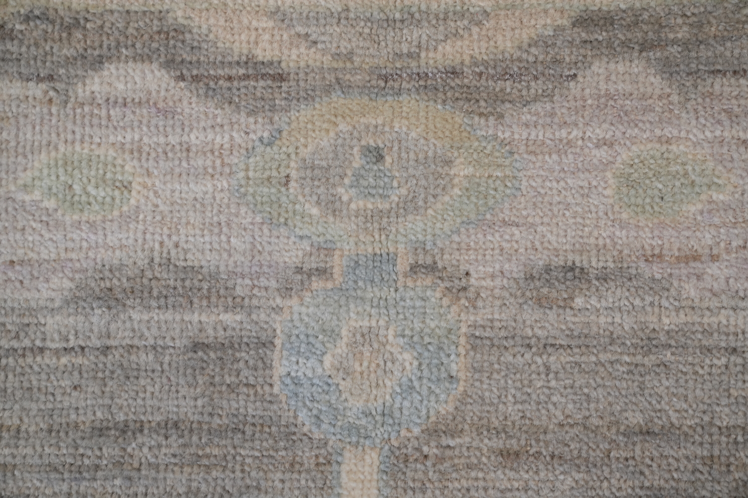 Elegant Traditional Grey and Ivory Oushak Turkish Rug 9x12 ft