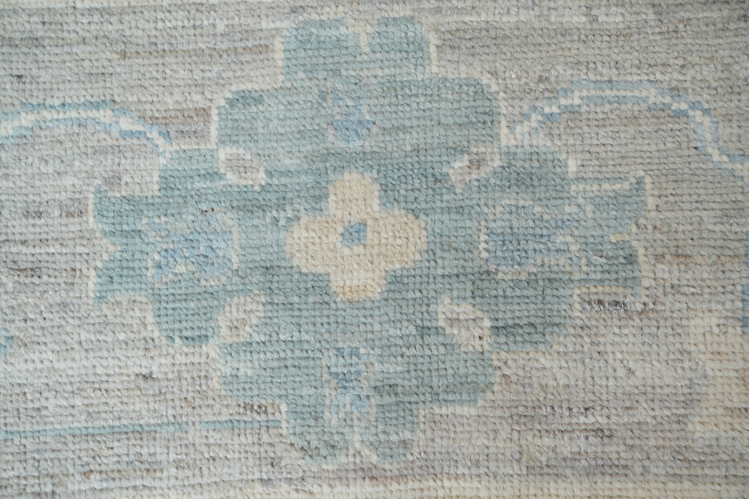 Vintage-Style Pale Neutral Grey Oushak Turkish Large Rug 9x12 ft