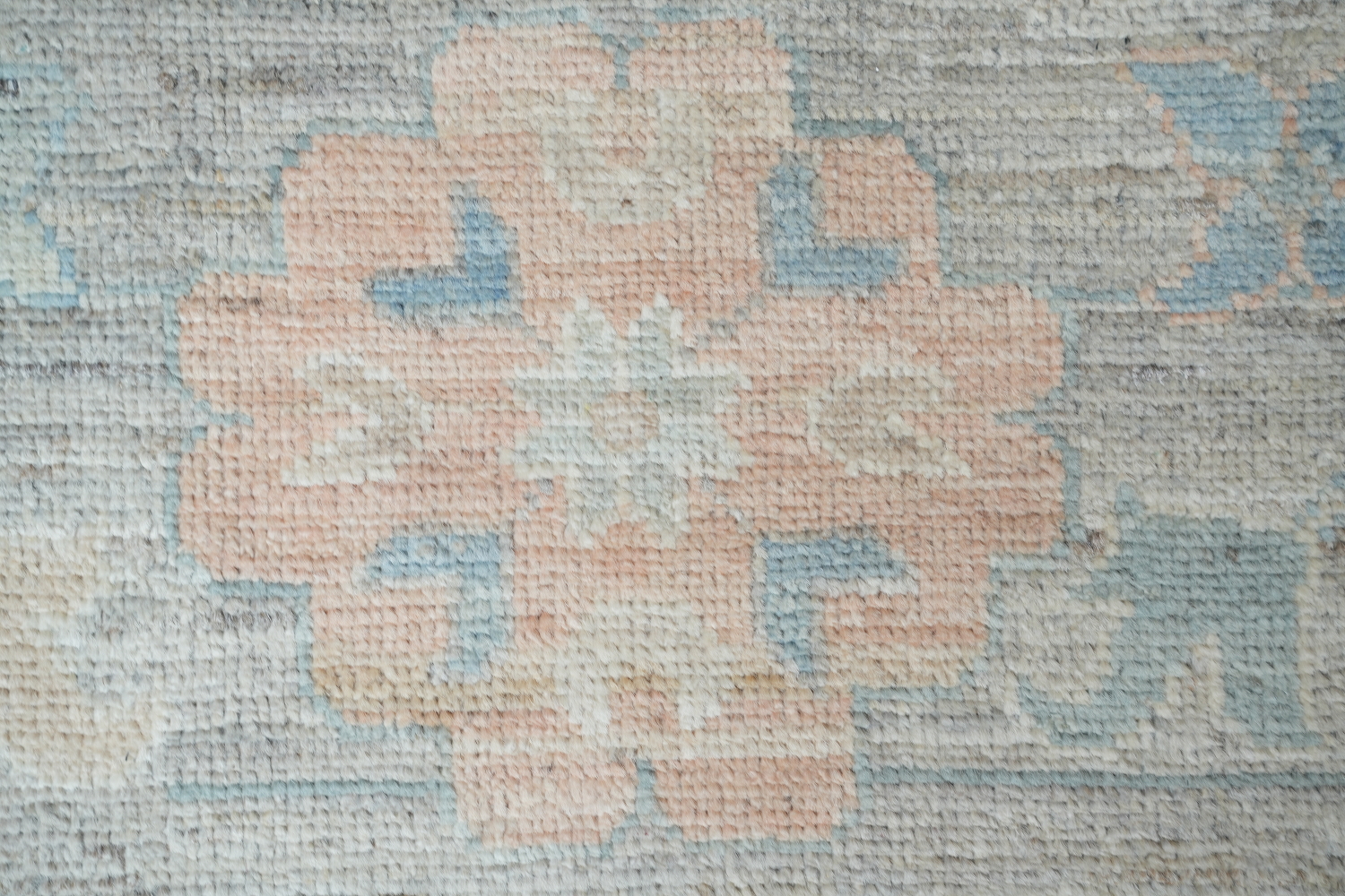 Vintage-Style Pale Neutral Grey Oushak Turkish Large Rug 9x12 ft