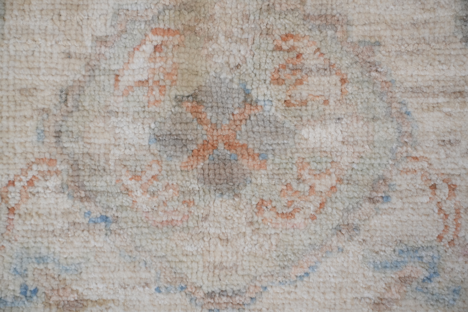 Exquisite Subtle Patterned Oushak Turkish Rug for Elegant Style 9x12