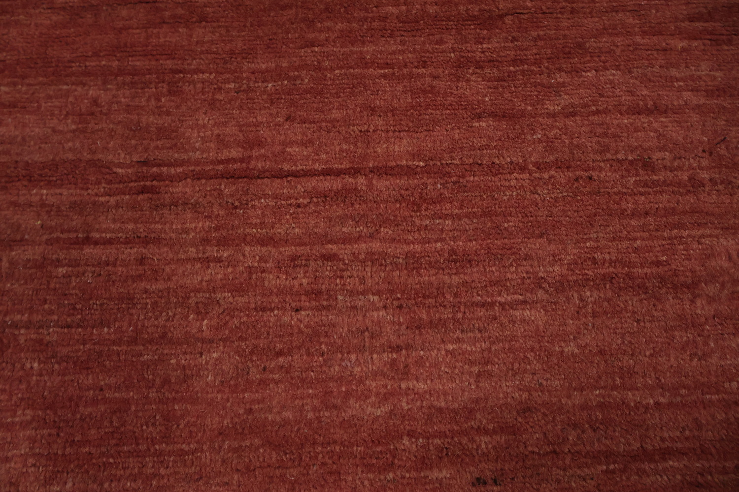 Luxurious Red Carpet for Modern Home Décor 8x10