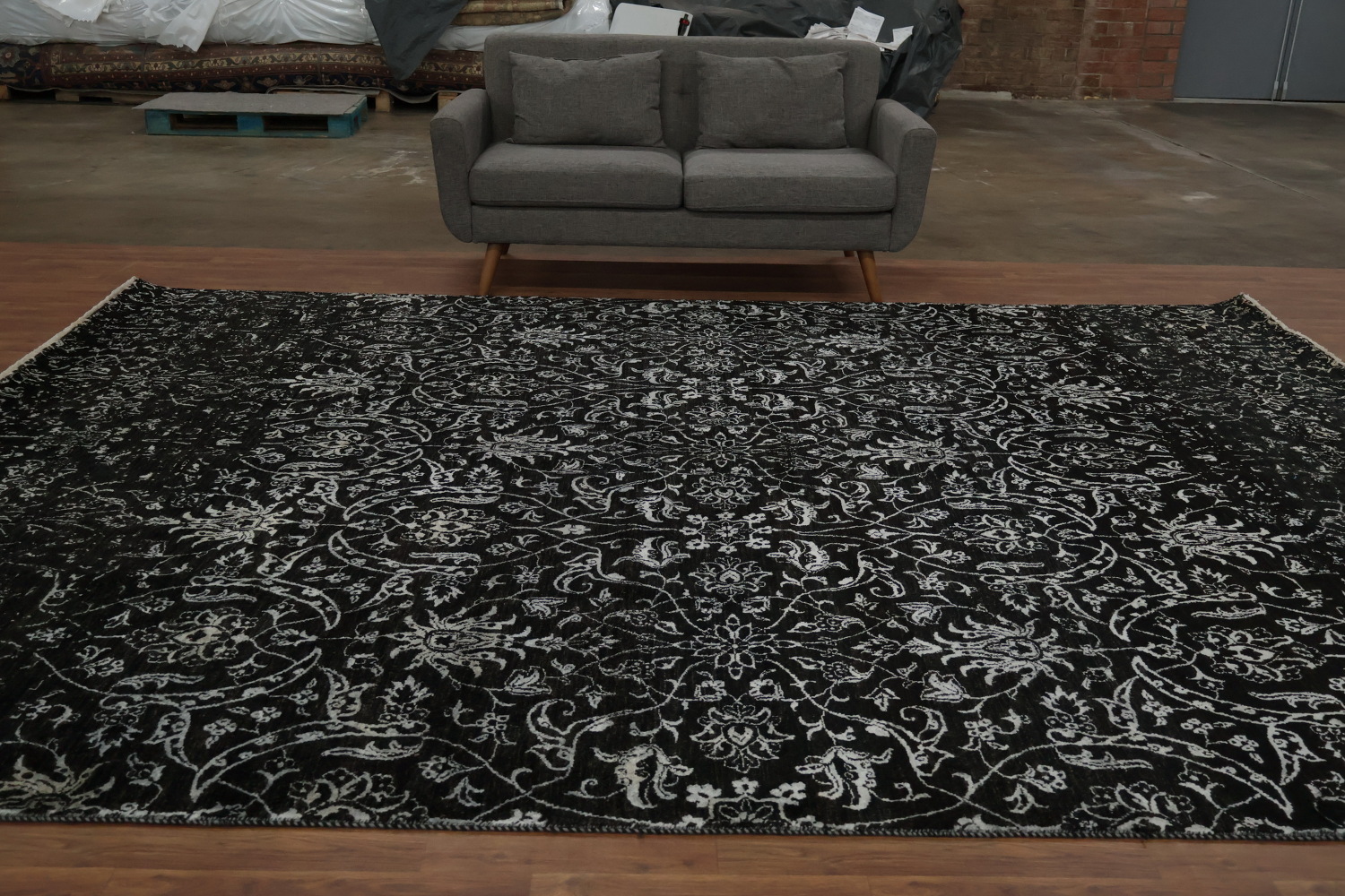 Elegant Black Damask Pattern Art & Craft Area Rug 9x13 for Luxurious Interiors