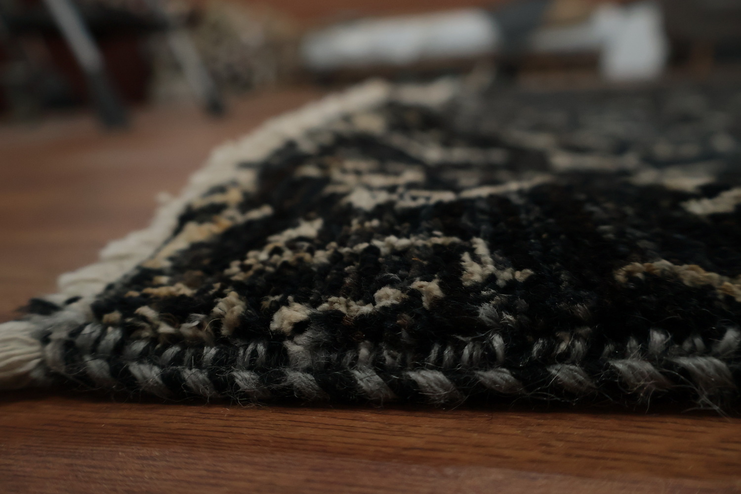 Elegant Black Damask Pattern Art & Craft Area Rug 9x13 for Luxurious Interiors