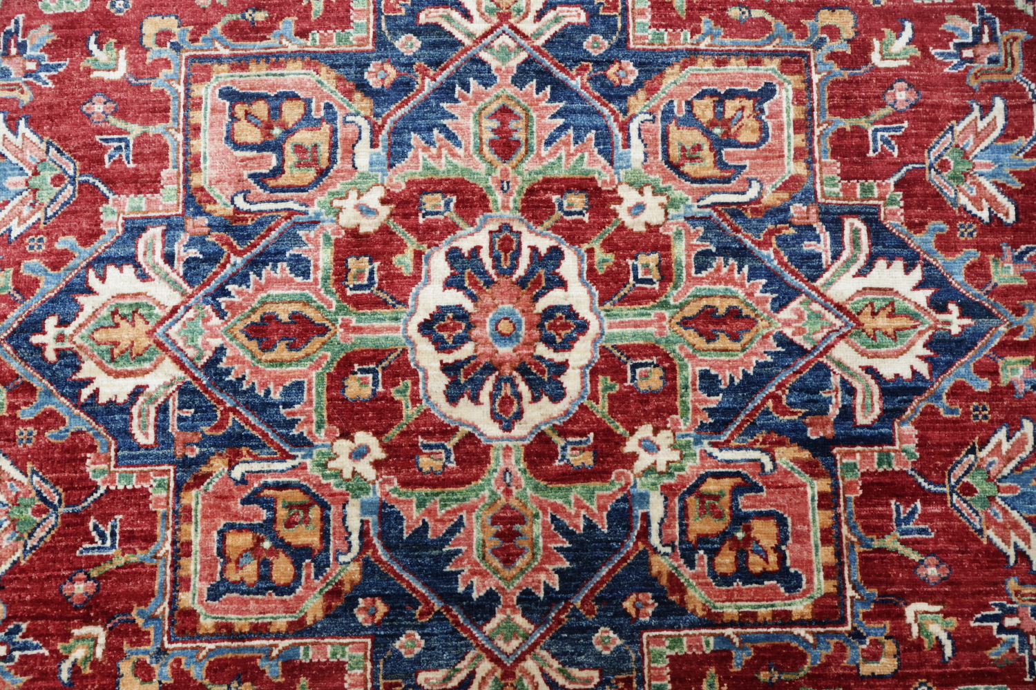 Traditional Red and Blue Heriz Serapi Vegetable Dye Area Rug 6x8