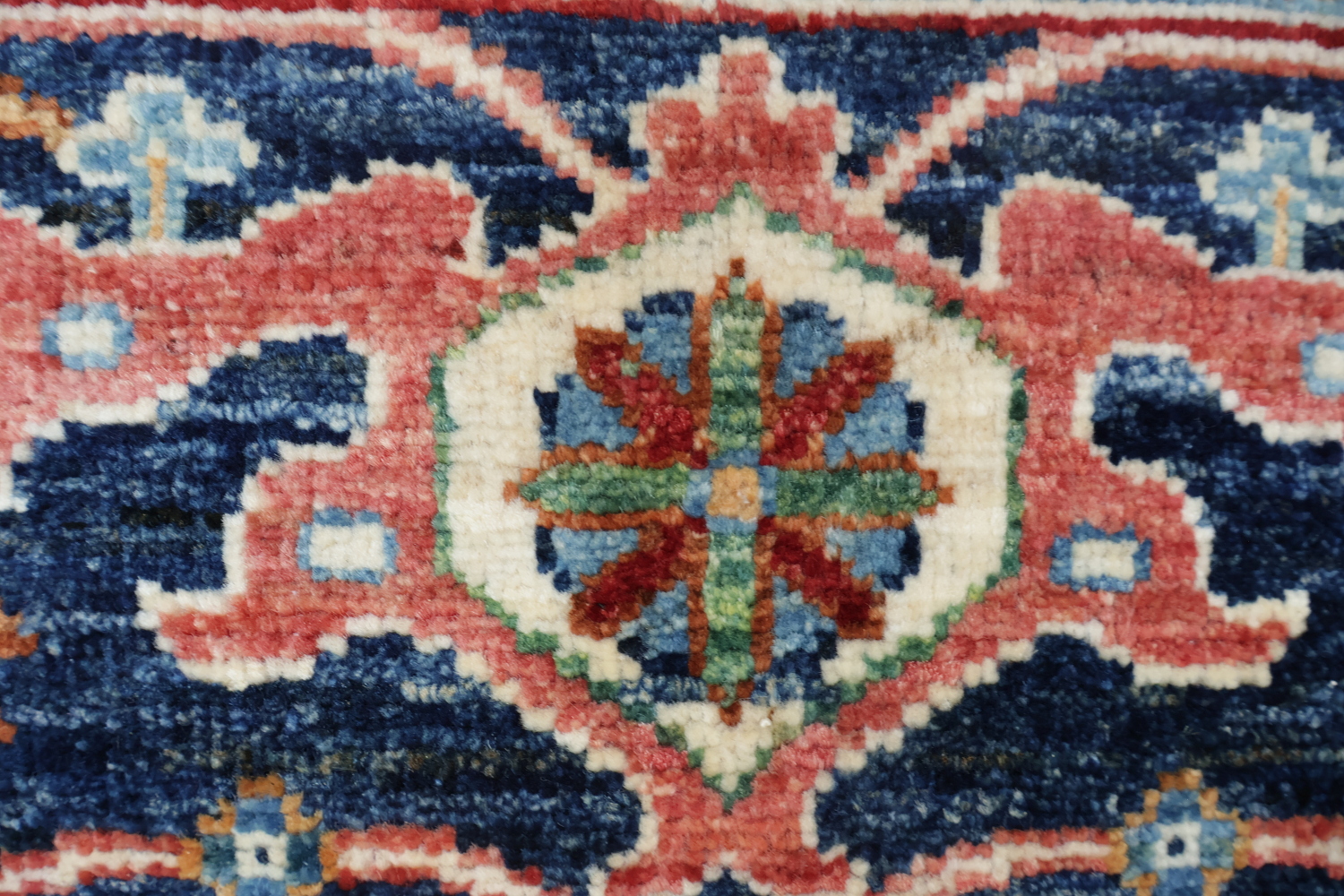 Traditional Red and Blue Heriz Serapi Vegetable Dye Area Rug 6x8
