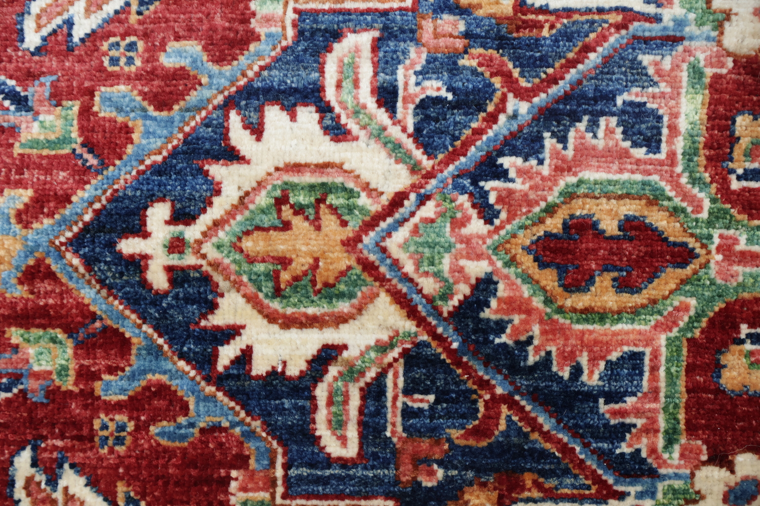 Traditional Red and Blue Heriz Serapi Vegetable Dye Area Rug 6x8