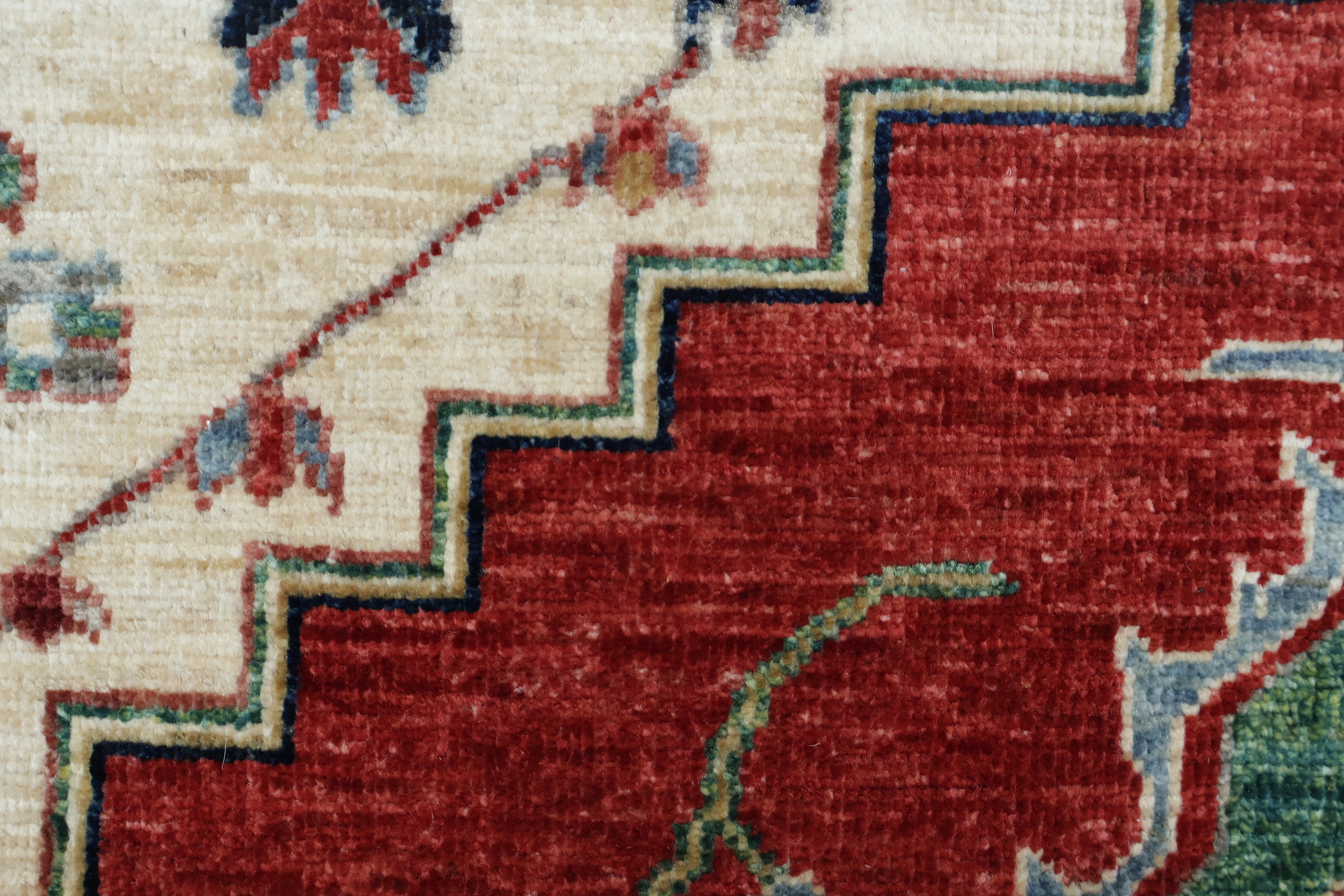 Geometric Red and Green Tribal Heriz Serapi Vegetable Dye Rug 5x7