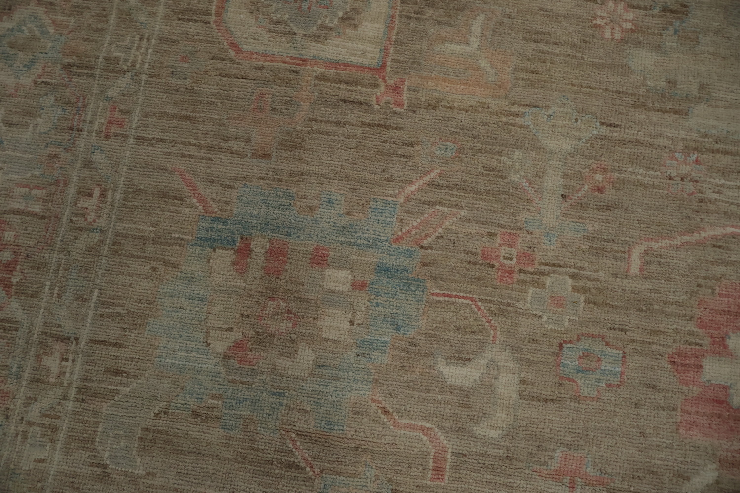 Soft Color Palette Oushak Area Rug 9x12 with Intricate Patterns
