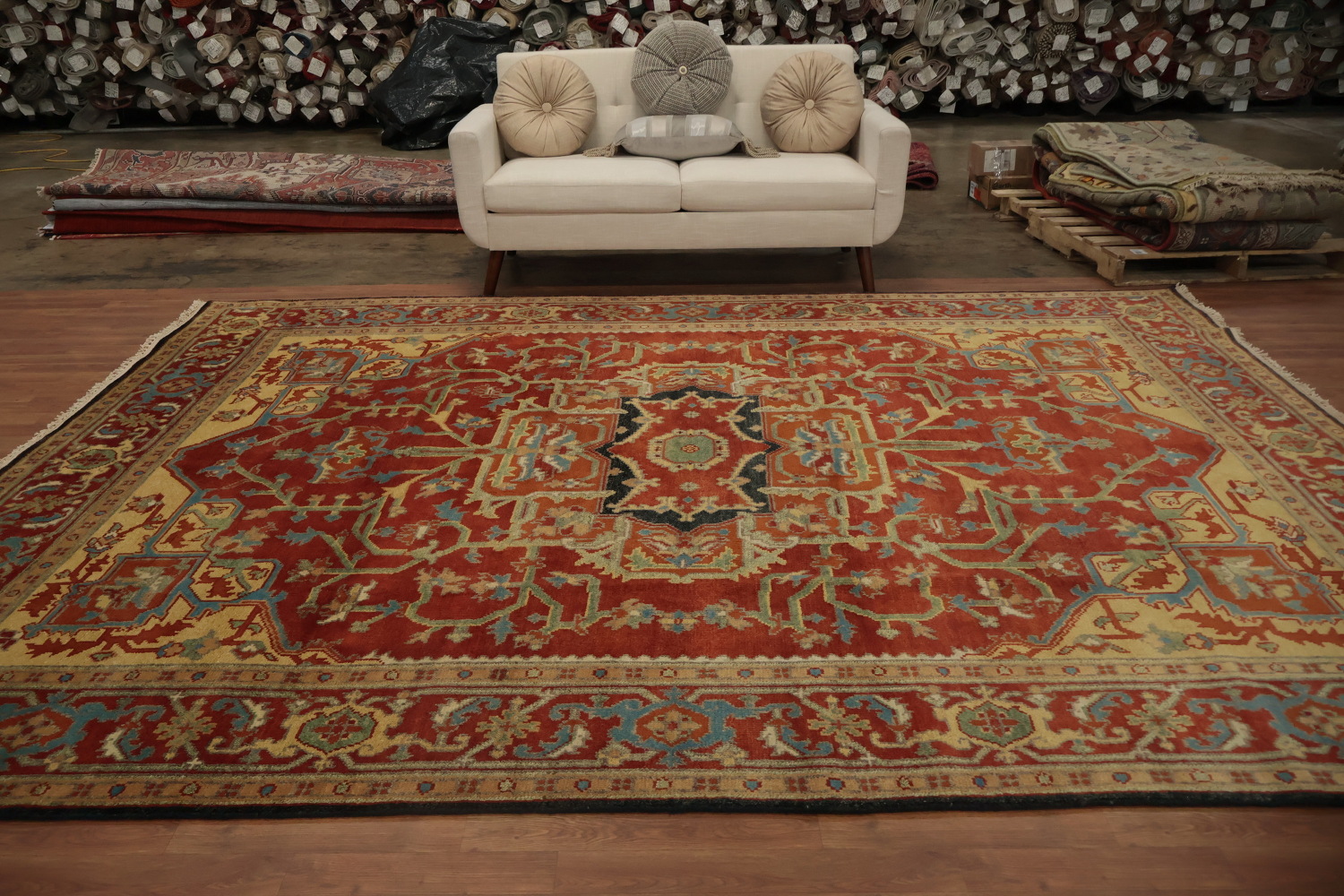 Vintage Inspired Heriz Serapi Area Rug with Rich Colors and Design 9x12