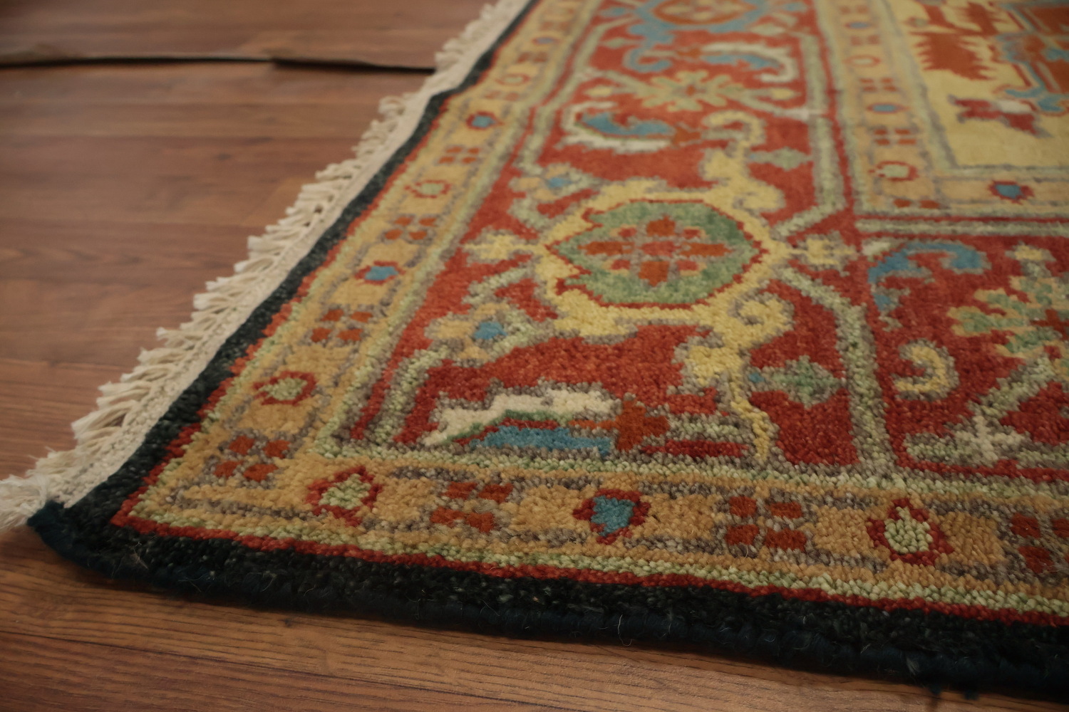 Vintage Inspired Heriz Serapi Area Rug with Rich Colors and Design 9x12