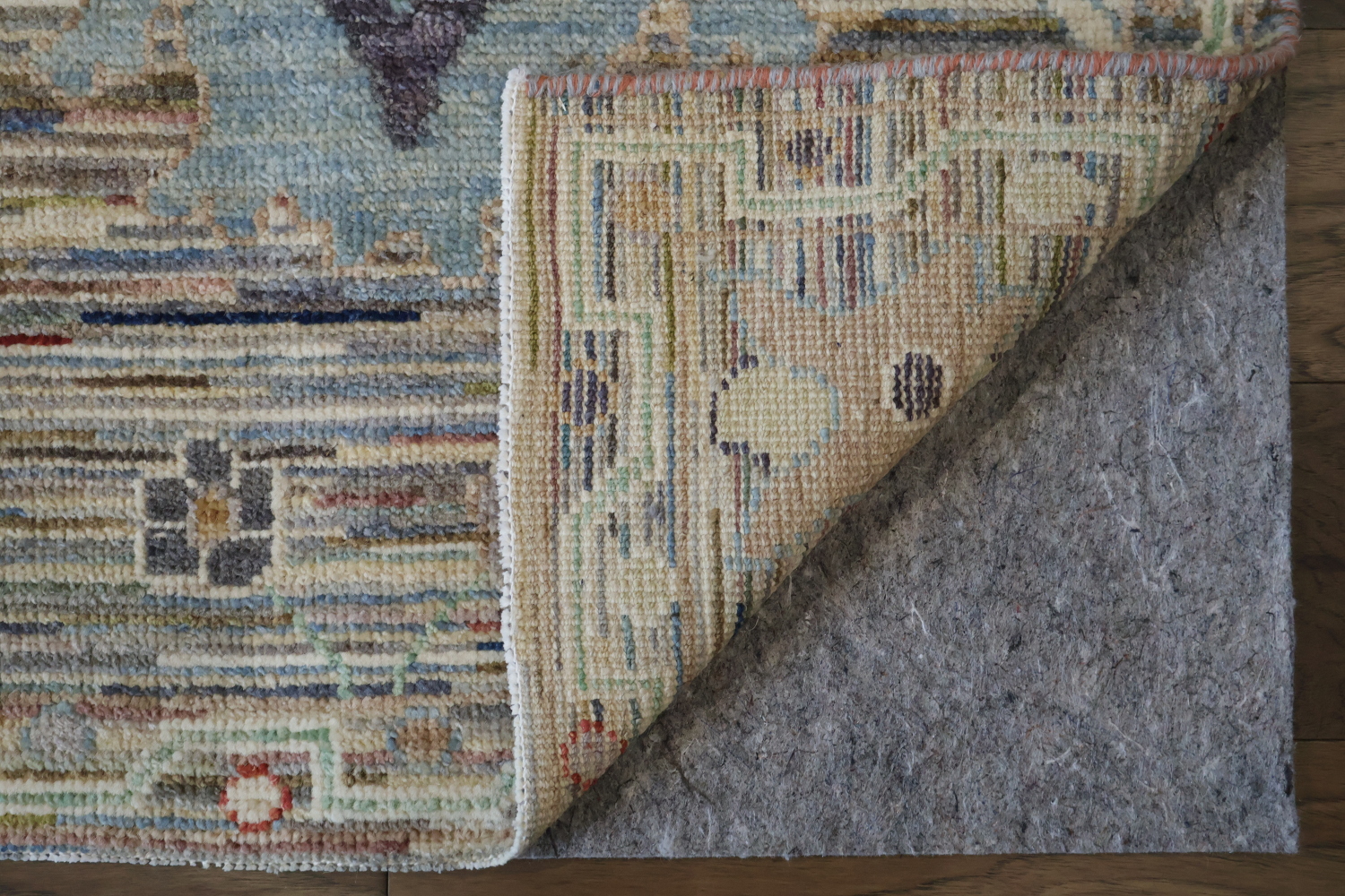 Elegant Turkish Runner Rug with Vintage Charm and Colorful Patterns 3x9 ft