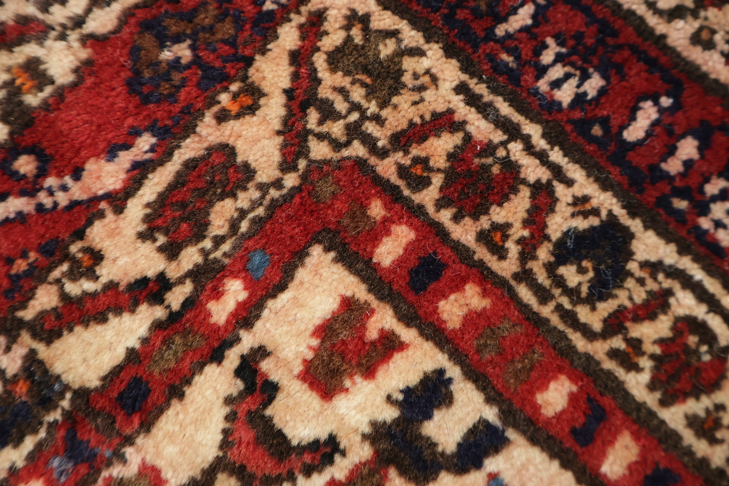Antique Tribal Shiraz Abadeh Persian Area Rug 4x5