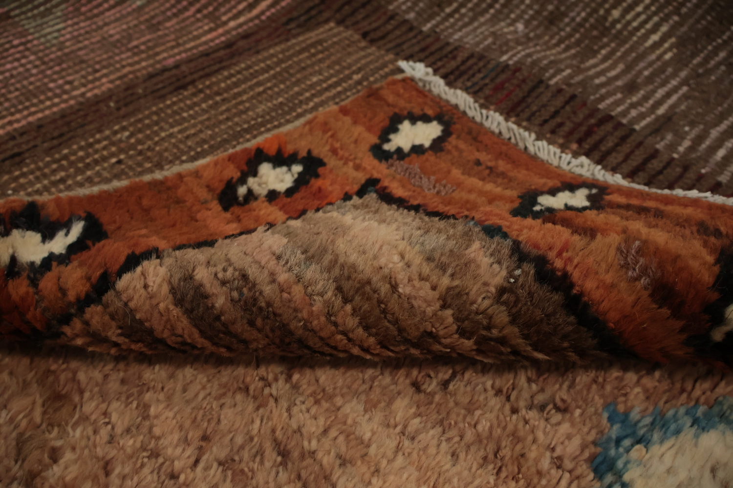 Artistic Moroccan Area Rug 7x10 with Eye-Catching Multicolored Borders