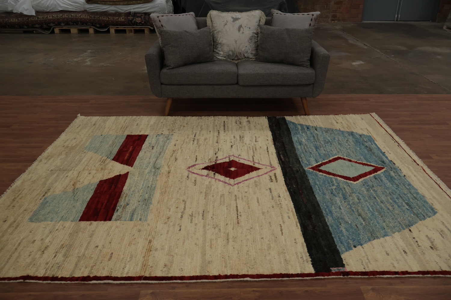Elegant Geometric Moroccan Area Rug 7x9 for Contemporary Spaces