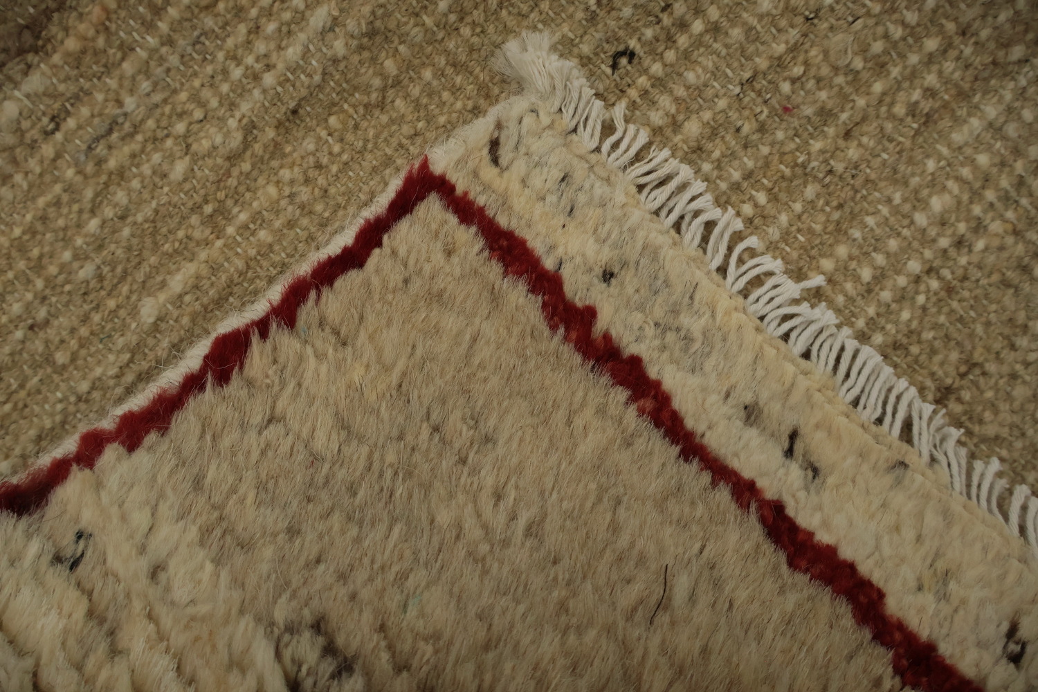 Elegant Geometric Moroccan Area Rug 7x9 for Contemporary Spaces