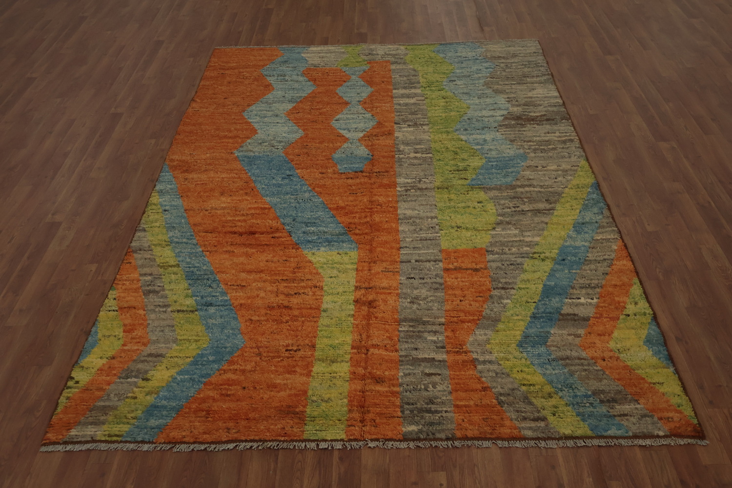 Dynamic Moroccan Area Rug 7x10 in Earth and Sky Tone Accents