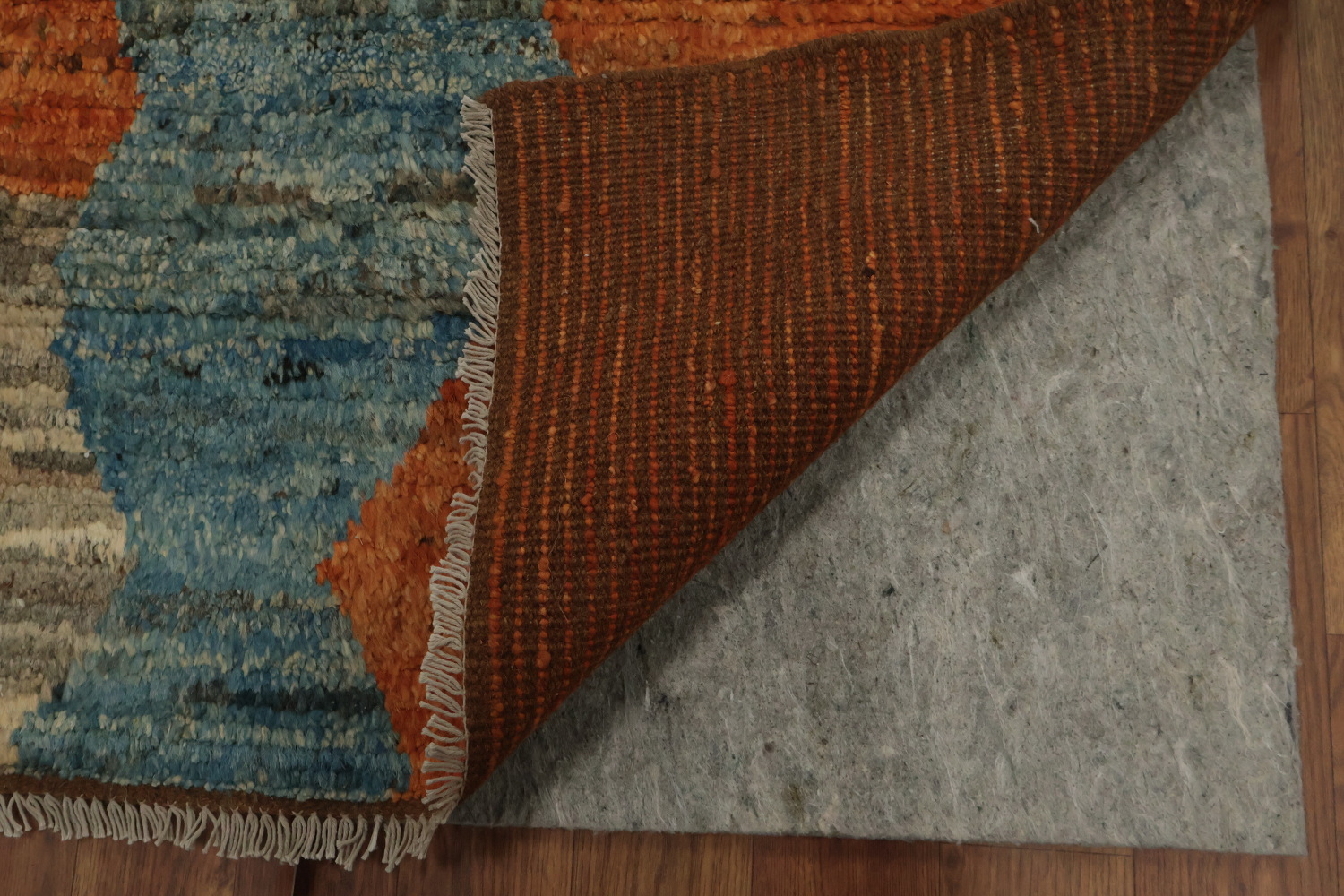 Dynamic Moroccan Area Rug 7x10 in Earth and Sky Tone Accents