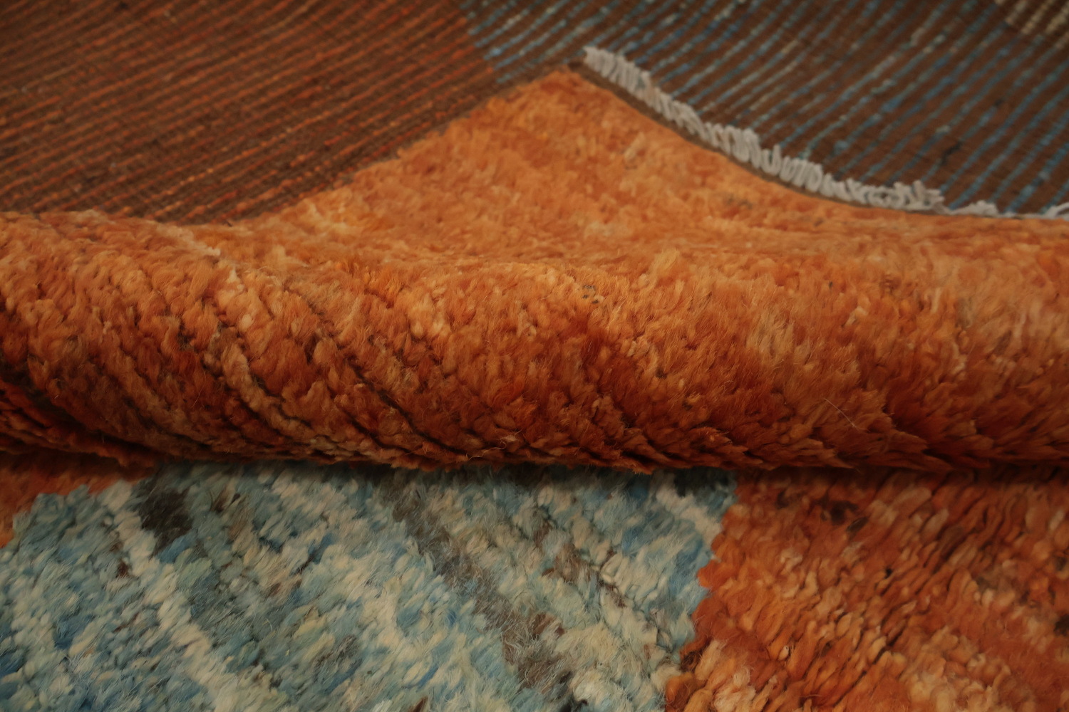 Dynamic Moroccan Area Rug 7x10 in Earth and Sky Tone Accents
