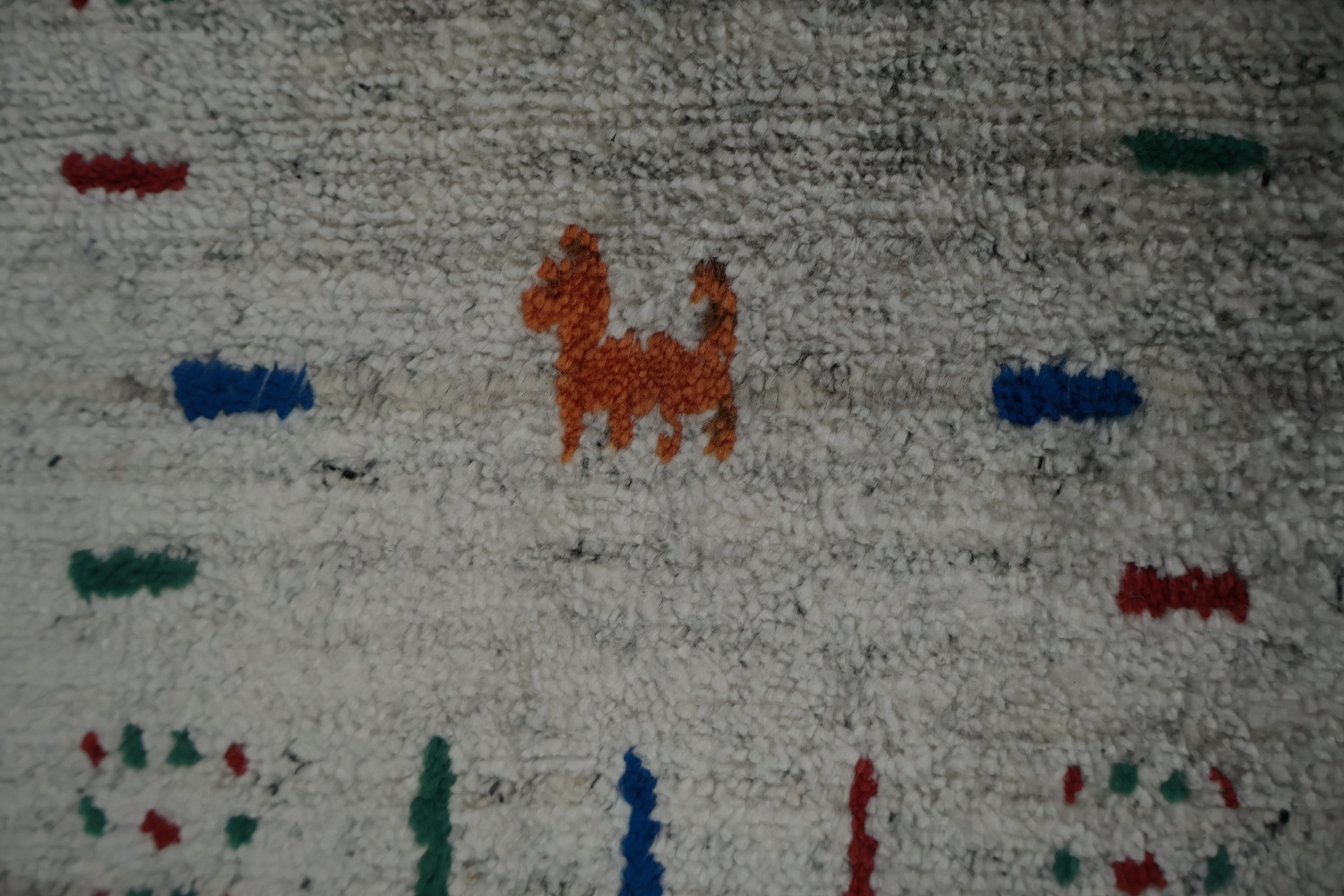 Elegance Gabbeh Area Rug 9x12 with Artistic Corner Embellishments