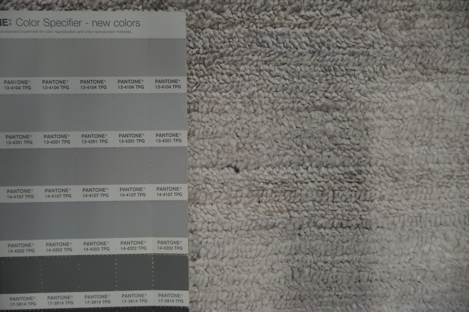 Elegant Gabbeh Area Rug 9x12 with Minimalist Tribal Border Accents