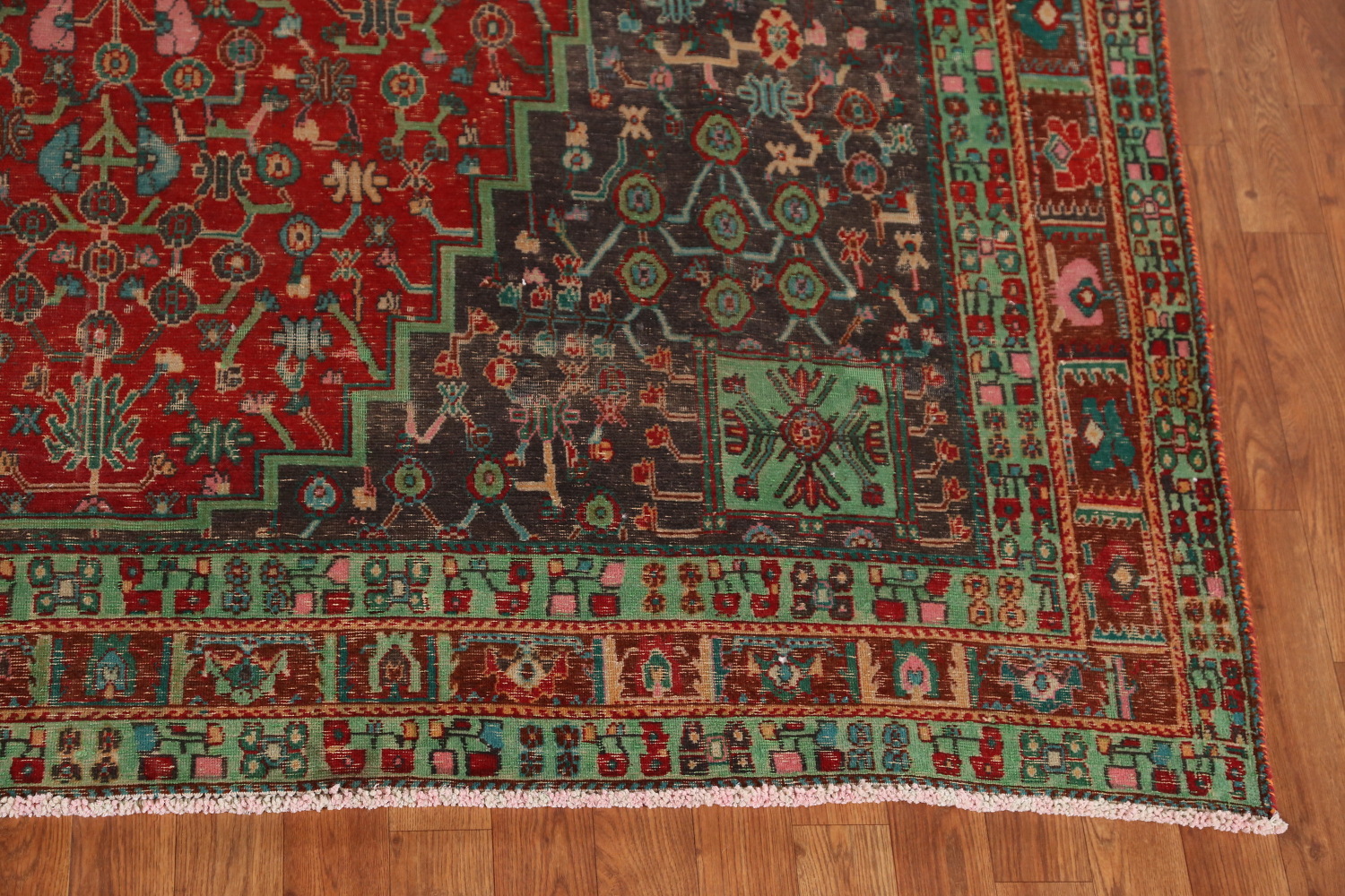 Antique Wool Shiraz Persian Area Rug 7x9