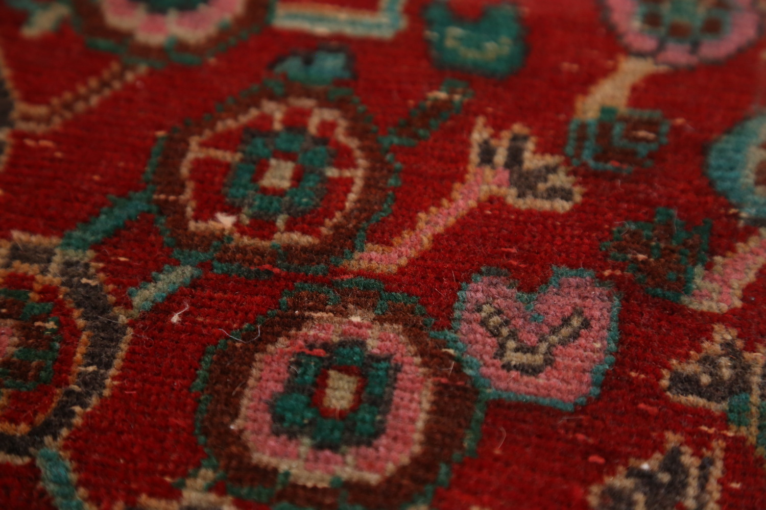 Antique Wool Shiraz Persian Area Rug 7x9