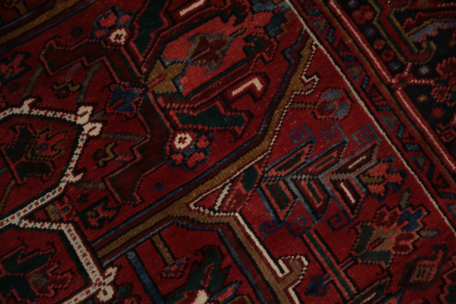 Vintage Heriz Persian Area Rug 7x11 with Timeless Geometric Patterns