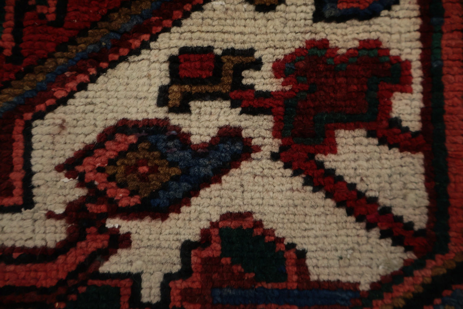 Vintage Heriz Persian Area Rug 7x11 with Timeless Geometric Patterns