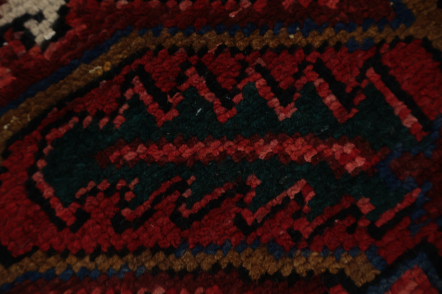 Vintage Heriz Persian Area Rug 7x11 with Timeless Geometric Patterns