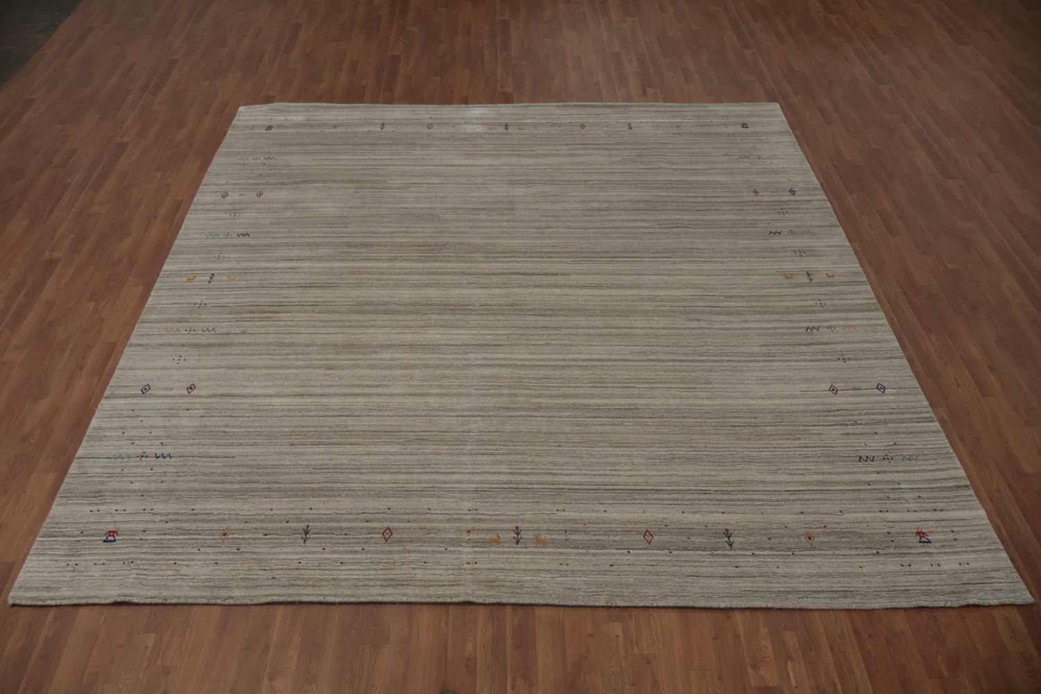 Sleek Gabbeh Area Rug 10x10 Perfect for Minimalist Home Decor