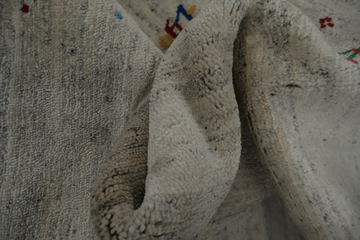 Refined Gabbeh Area Rug 9x12 Blends Seamlessly into Any Elegant Decor