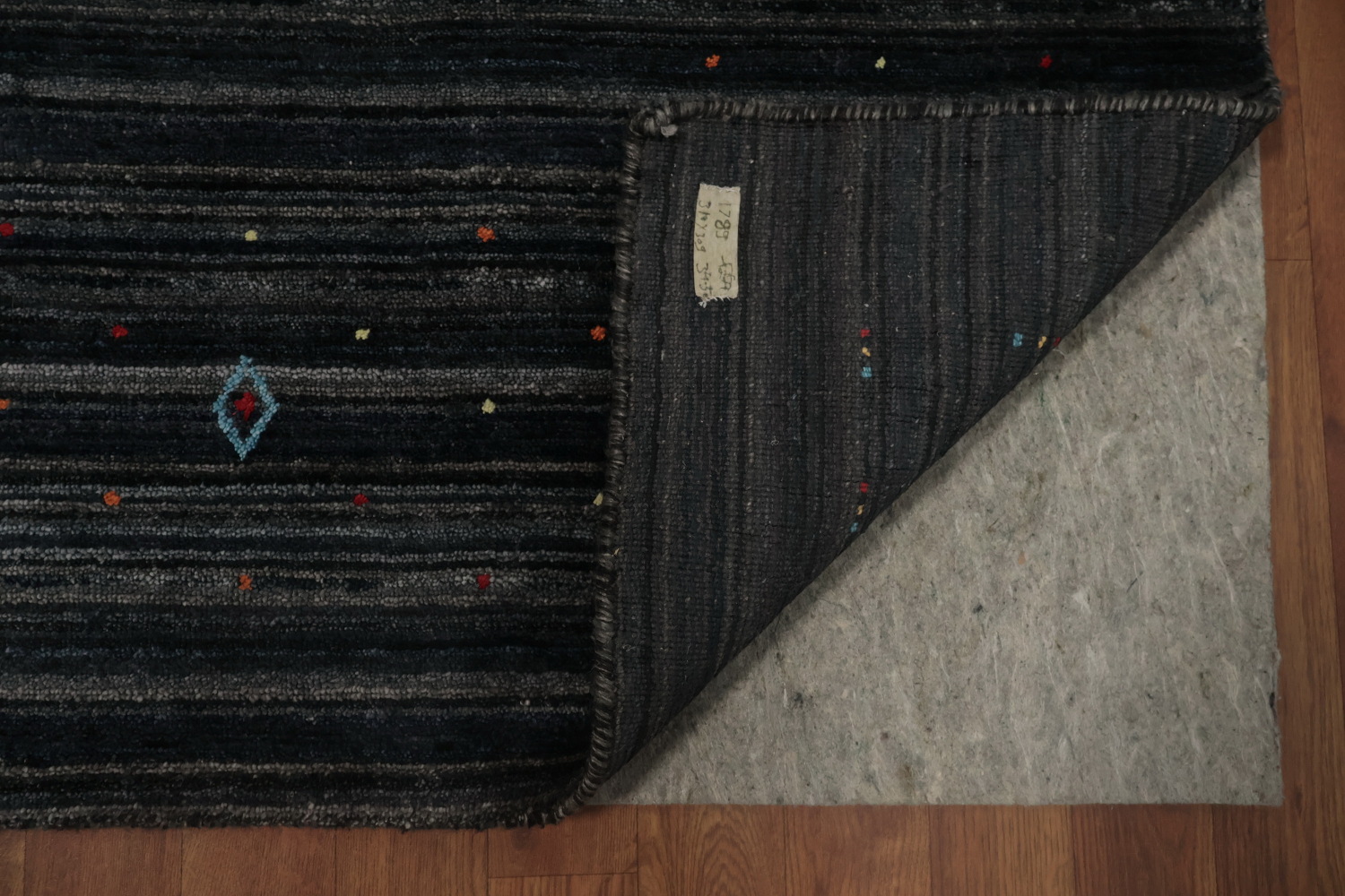 Minimalist Gabbeh Aquare Area Rug 10x10 with Hints of Color Patterns