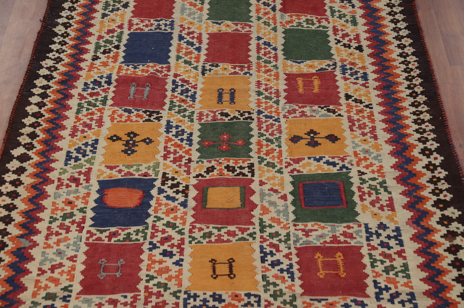 Antique Vegetable Dye Kilim Qashqai Persian Area Rug 5x9