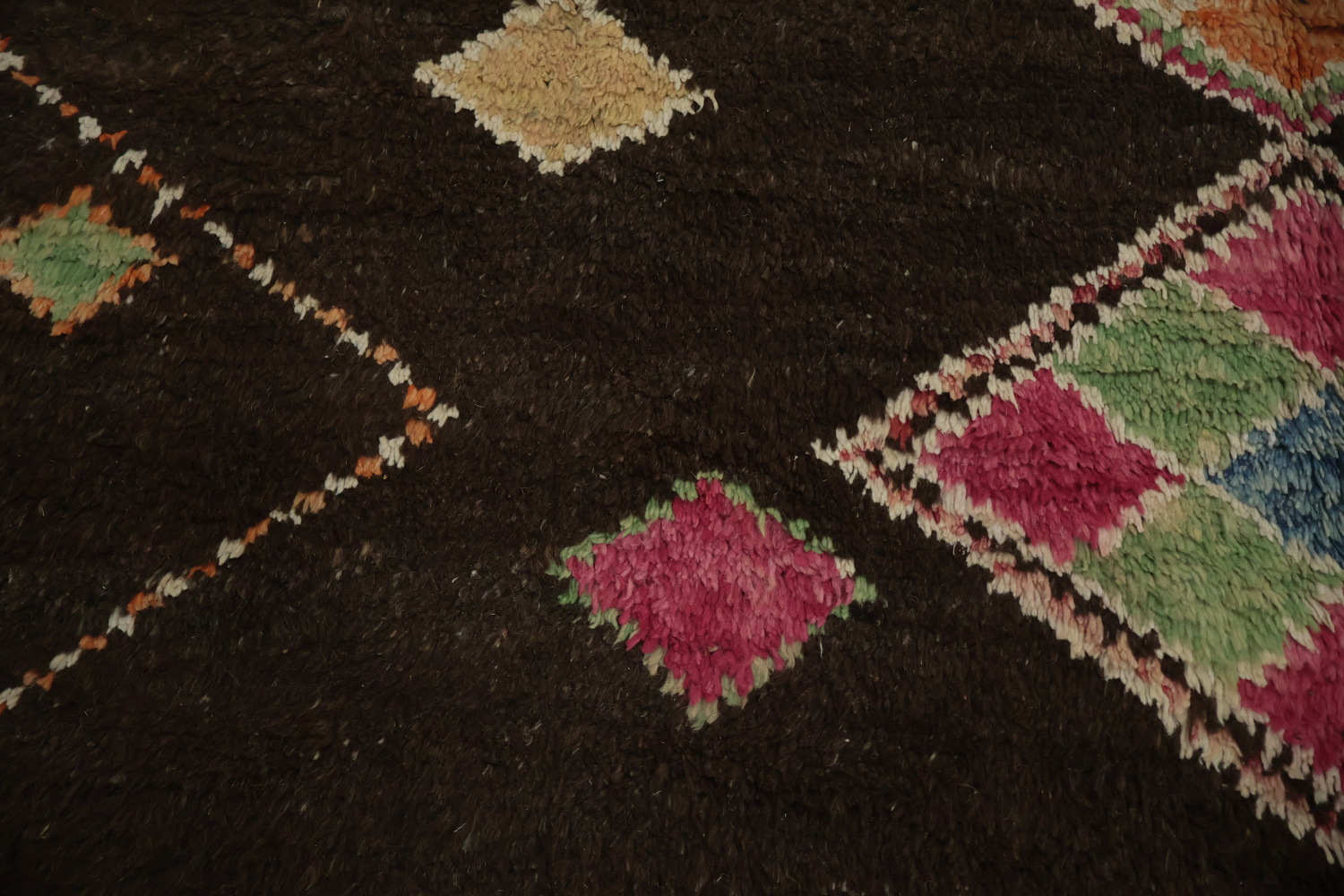 Bohemian Charm Geometric Diamond Moroccan Area Rug 7x10