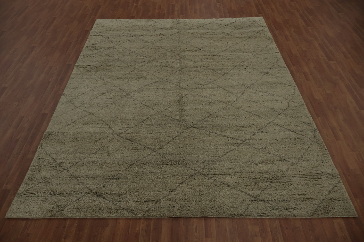 Versatile Moroccan Large Area Rug 9x12 with Classic Design