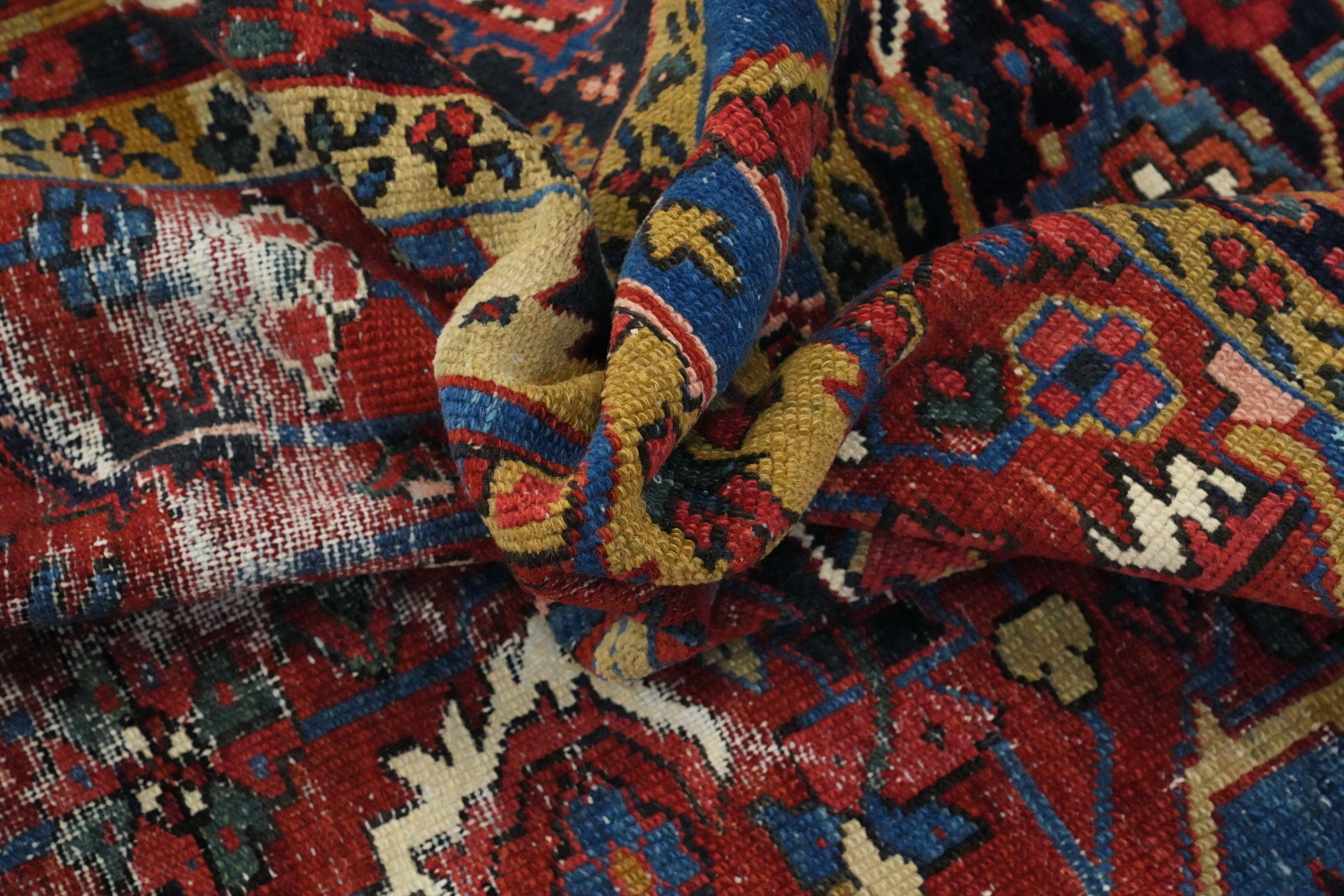 Pre-1900 Vegetable Dye Heriz Serapi Persian Area Rug 7x10