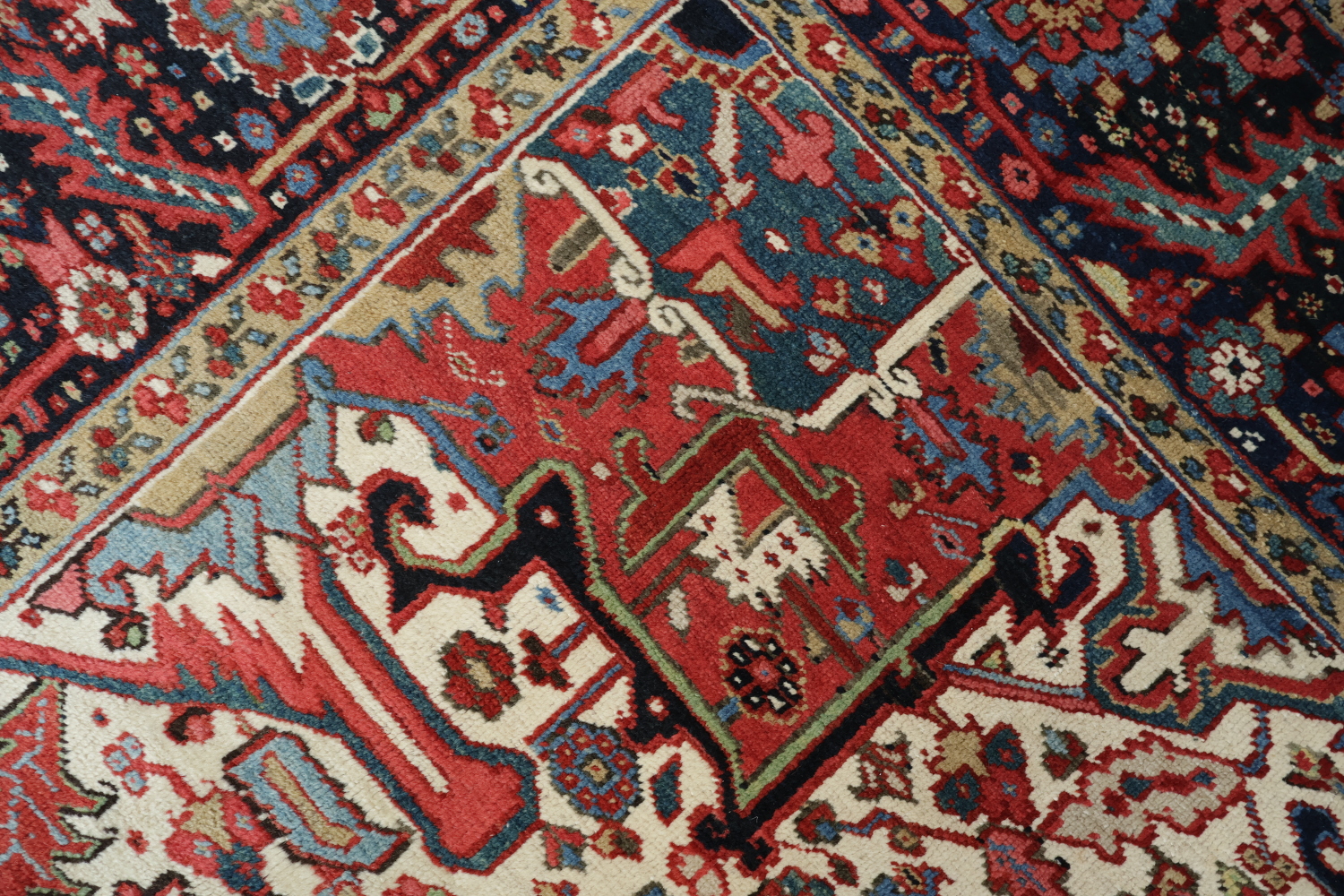 Antique Vegetable Dye Heriz Persian Area Rug 9x12