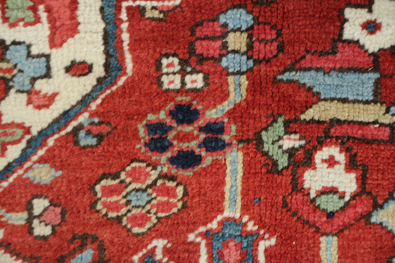 Antique Vegetable Dye Heriz Persian Area Rug 9x12