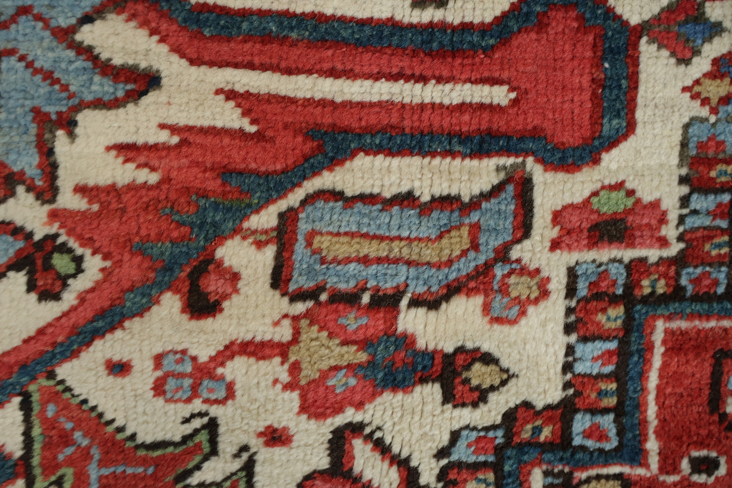 Antique Vegetable Dye Heriz Persian Area Rug 9x12